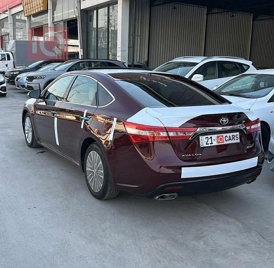 تويوتا أفالون